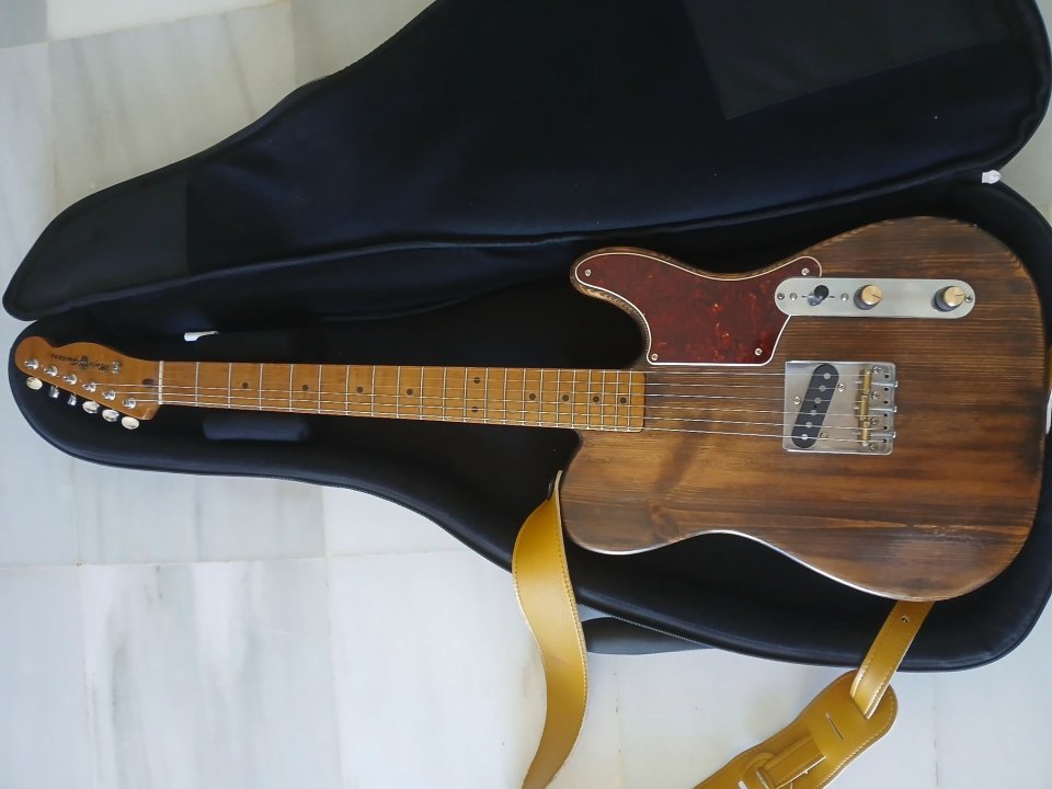 Nueva Mojo Guitars Esquire Custom Old Pine tipo telecaster ( no Fender) de segunda mano · Foto 6 de 7 · Sevilla · 595 €