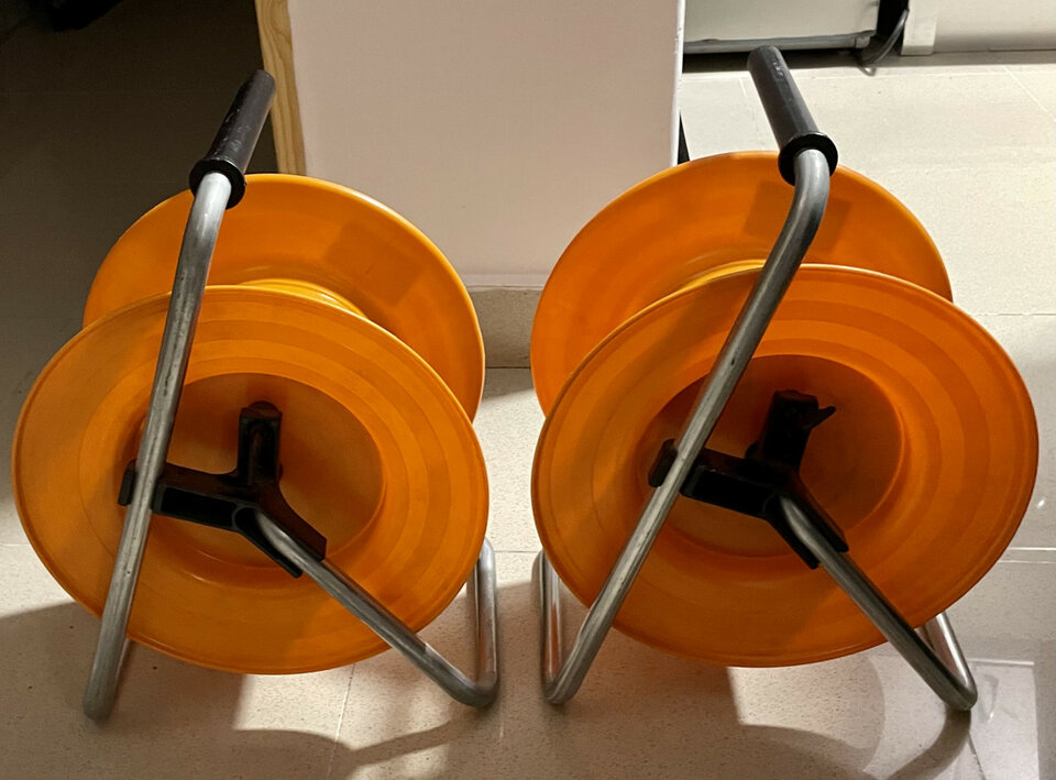 2 rulos enrolladores de cable Schill (20€ serían 10€ cada rulo enrollador)