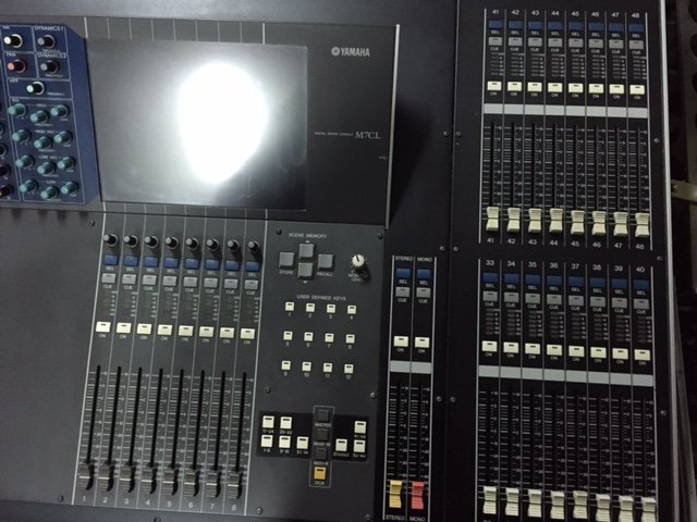 Mesa de sonido yamaha M7CL/48