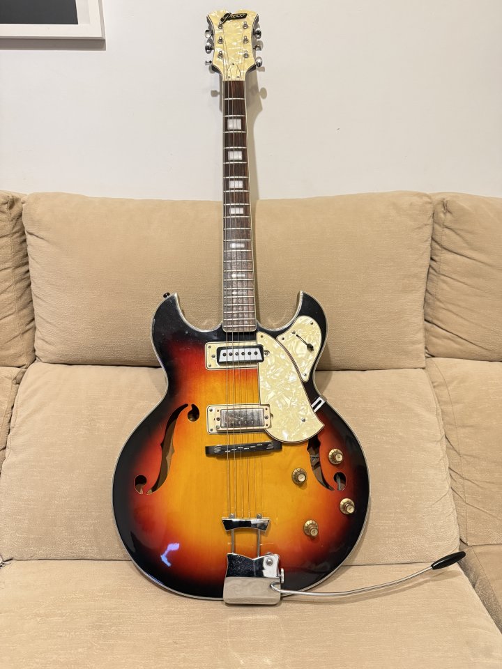 Greco 950 hollowbody
