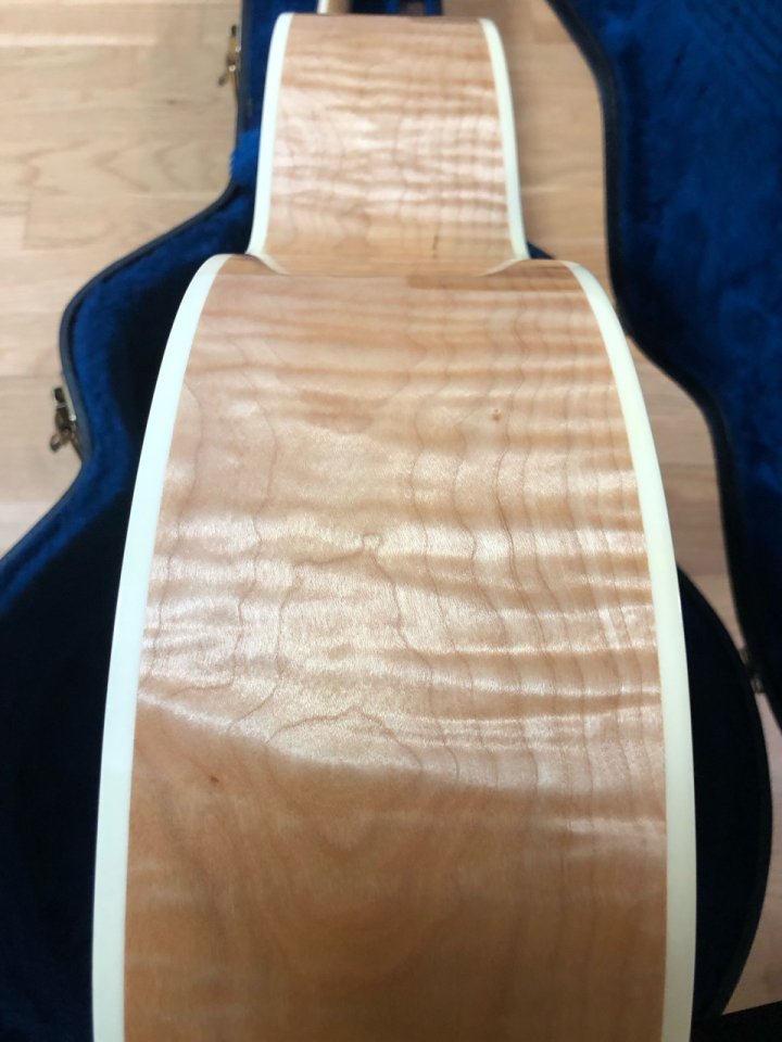 Gibson SJ-200 Standard