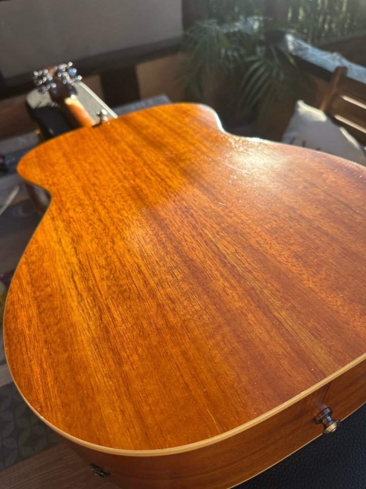 Matón Tommy Emmanuel de segunda mano · Foto 3 de 8 · Segovia · 1950 €