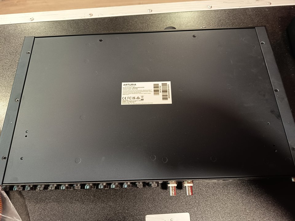 Interfaz de Audio Arturia AudioFuse 16Rig de segunda mano · Foto 7 de 7 · Barcelona · 780 €