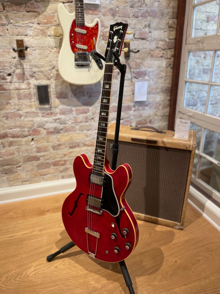 Gibson ES-335 TDC – Cherry 1966
