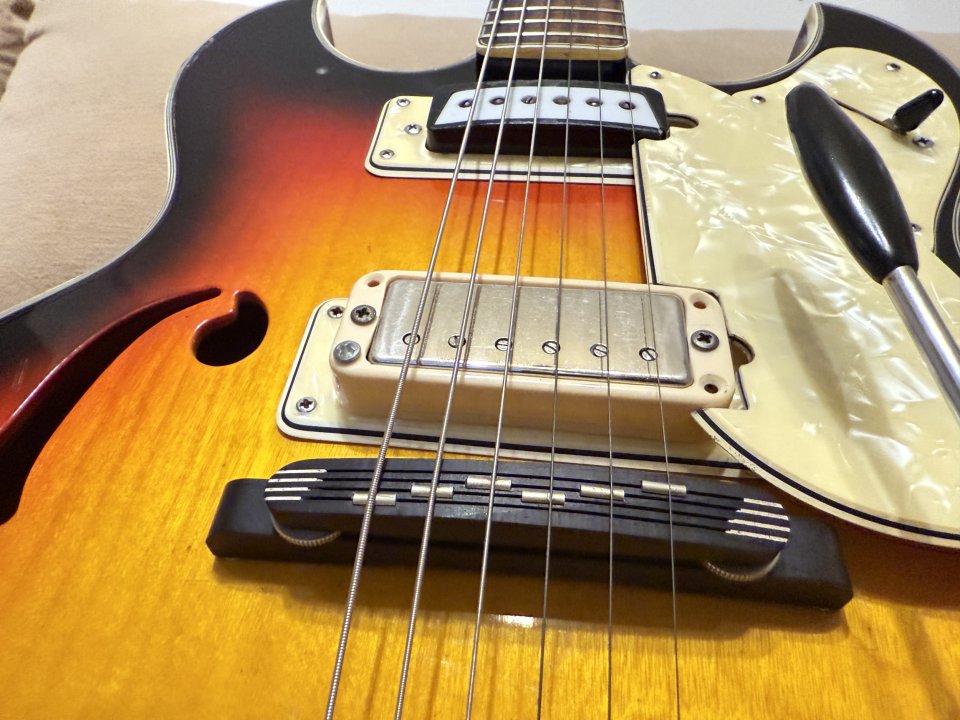 Greco 950 hollowbody