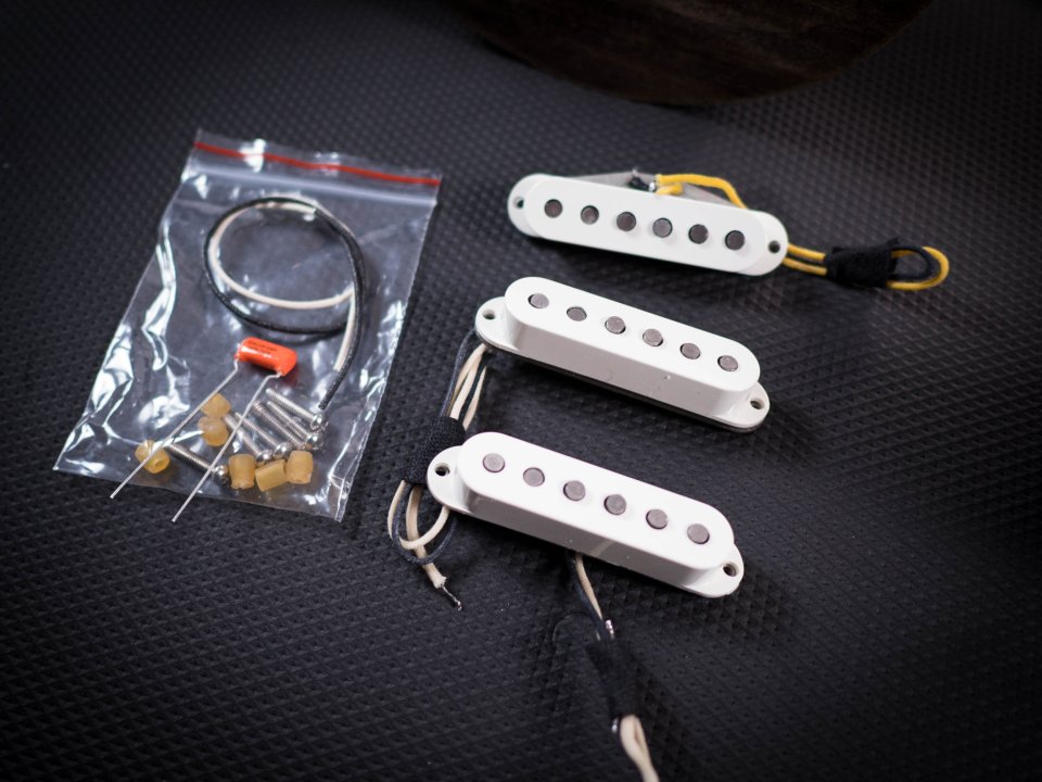 Set Fender 69' Custom Shop (Strat) Impecable