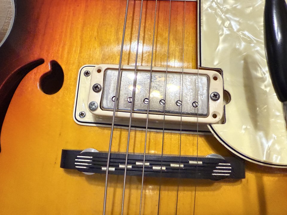 Greco 950 hollowbody