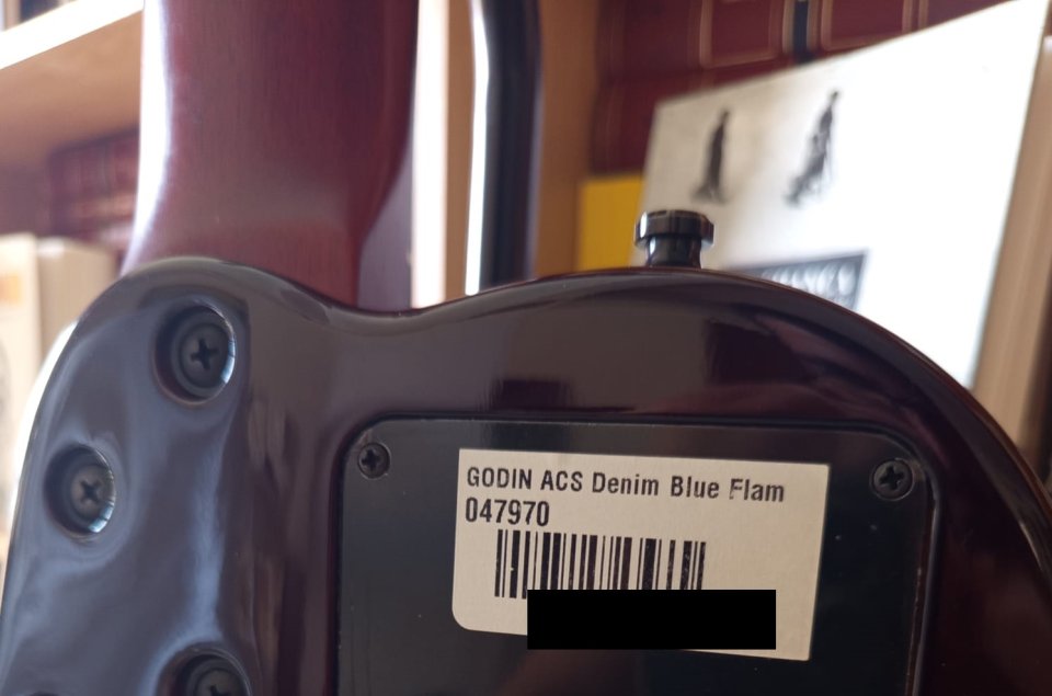 Vendo Godin Multiac ACS-SA Denim Blue Flame de segunda mano · Foto 5 de 5 · Almería · 1700 €