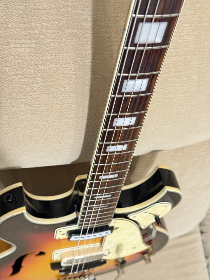 Greco 950 hollowbody