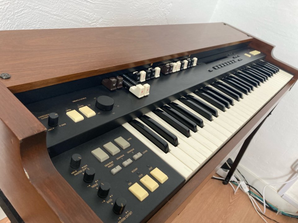 Órgano/Teclado Korg CX-3