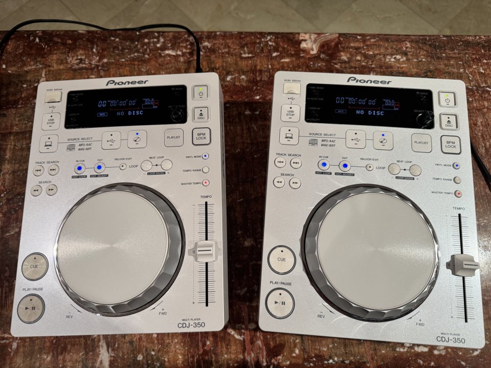 Pioneer DJ 350 Blanco Equipo con Maleta