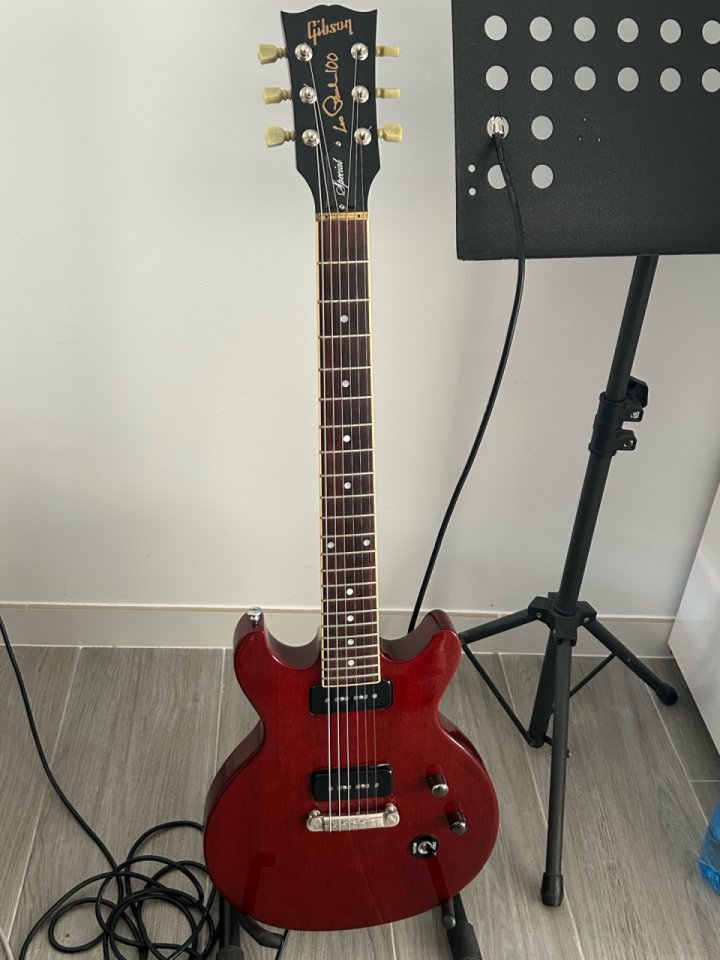 Gibson Les Paul Special 2015 de segunda mano · Foto 1 de 10 · Valencia · 1300 €