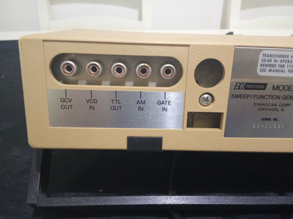 Bk precision 3020 Sweep function generator de segunda mano · Foto 4 de 5 · Madrid · 120 €