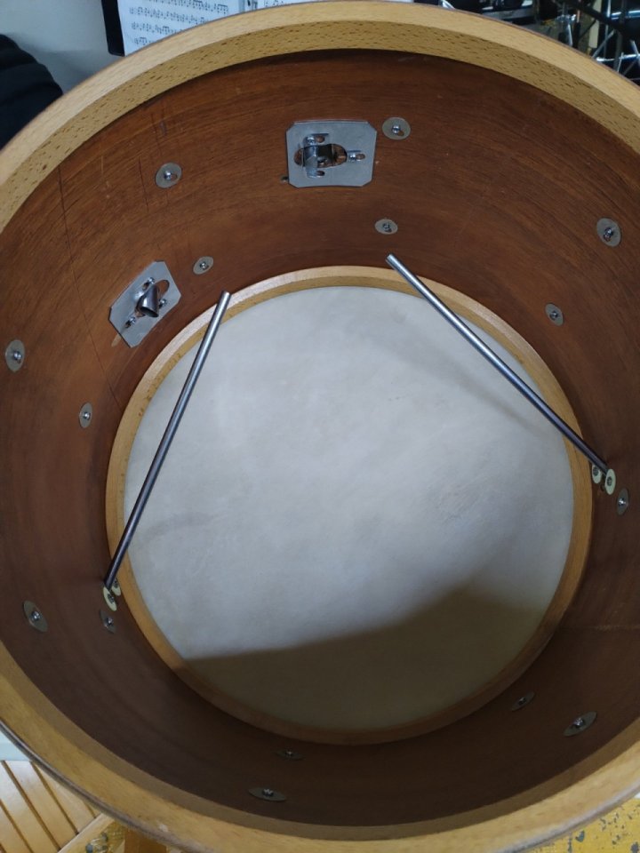 Bombo PREMIER de 20x14 - caoba 70's de segunda mano · Foto 6 de 8 · Barcelona · 325 €