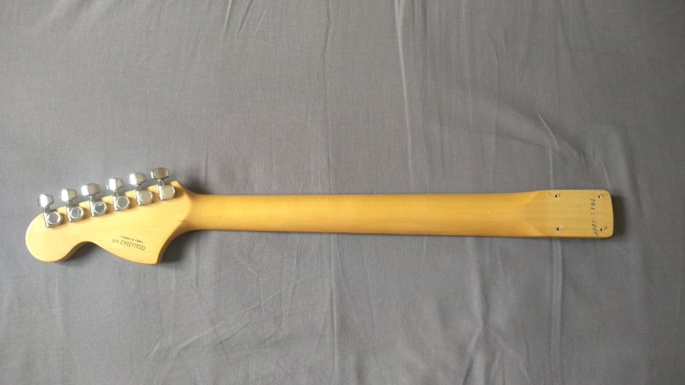 Mástil Squier de Calidad .. Agujeros Fender de segunda mano · Foto 6 de 7 · Valencia · 120 €