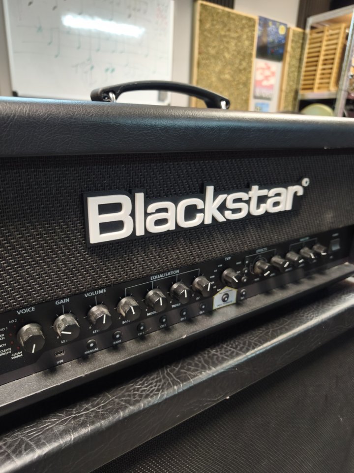 Cabezal Amplificador Blackstar ID:100 TVP 100W de segunda mano · Foto 2 de 8 · Guadalajara · 280 €