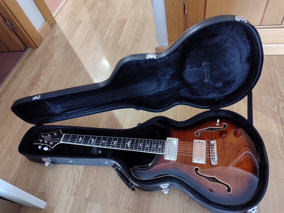 PRS SE hollowbody ii de segunda mano · Foto 2 de 5 · Zaragoza · 800 €
