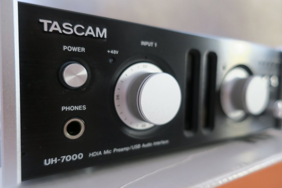TASCAM UH 7000 de segunda mano · Foto 4 de 9 · Zaragoza · 300 €