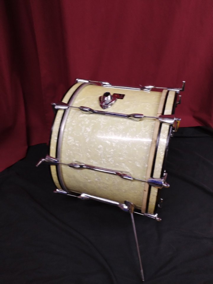 Bombo PREMIER de 20x14 - caoba 70's de segunda mano · Foto 7 de 8 · Barcelona · 325 €
