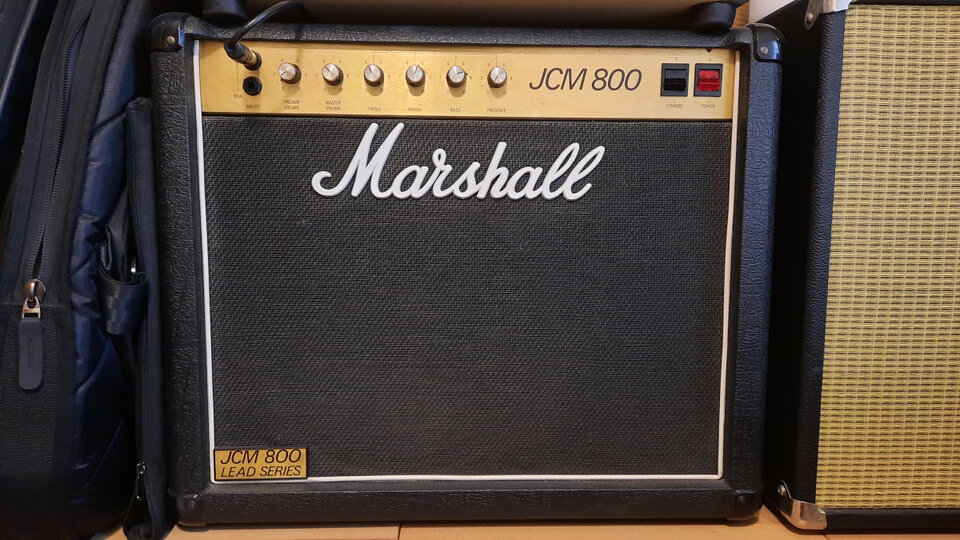 Marshall JCM 800 4010 entradas verticales RESERVADO