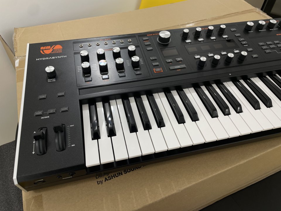 Sintetizador ASM Hydrasynth Keyboard - como NUEVO de segunda mano · Foto 2 de 5 · Madrid · 895 €
