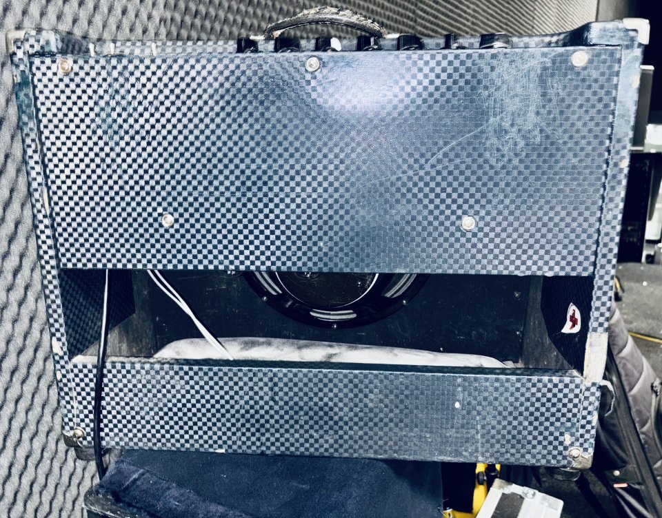 Ampli a válvulas Ampeg Reverberocket