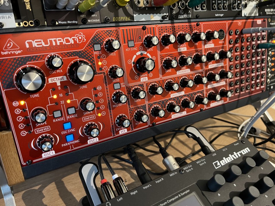 Behringer neutron