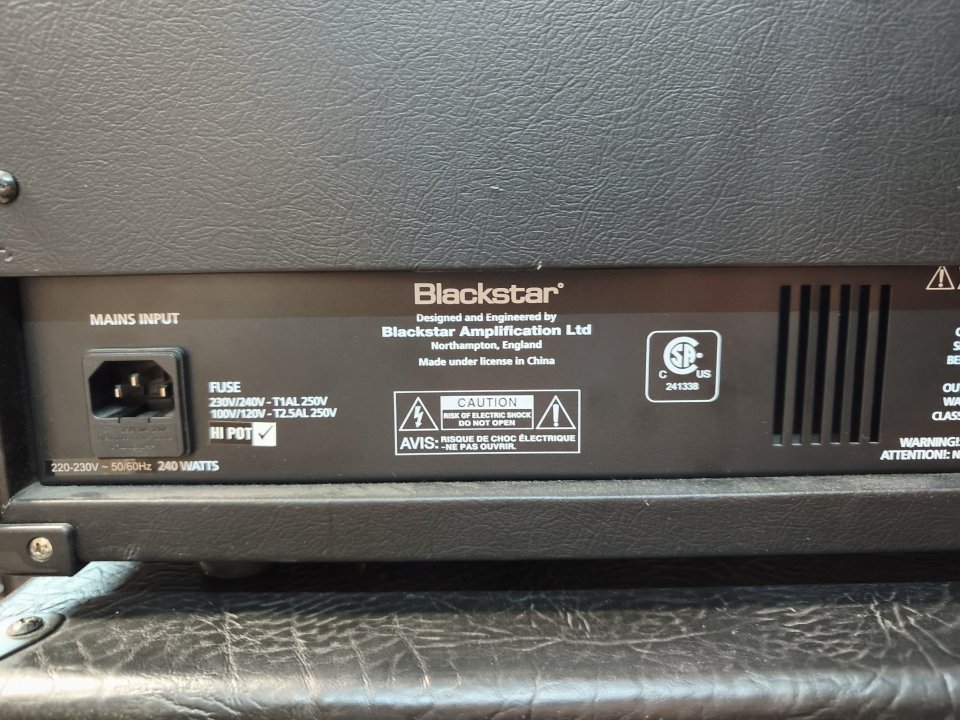 Cabezal Amplificador Blackstar ID:100 TVP 100W de segunda mano · Foto 5 de 8 · Guadalajara · 280 €