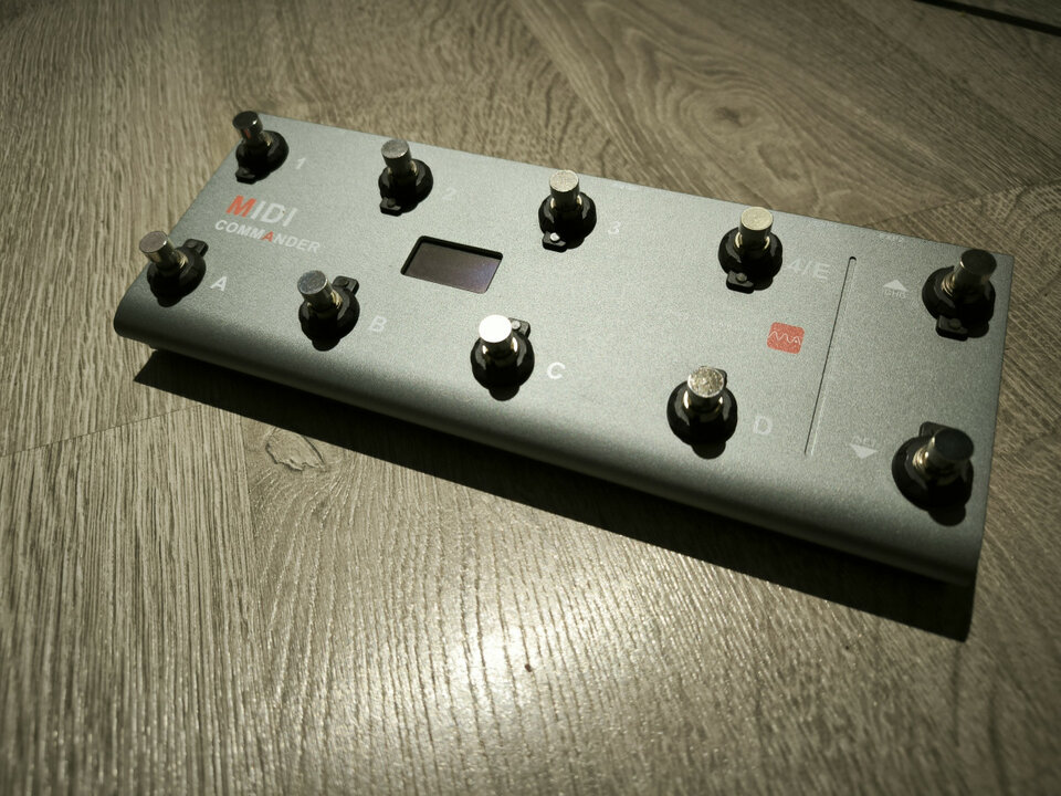 Pedalera Midi Meloaudio Midi Commander