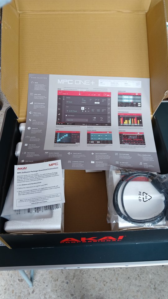 AKAI, MPC ONE + de segunda mano · Foto 4 de 5 · Cantabria · 595 €