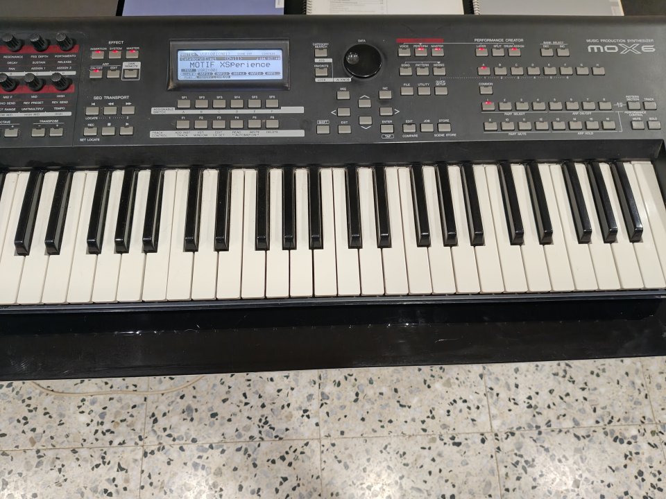 Yamaha Mox 6 Con FlightCase de los buenos +. 70€