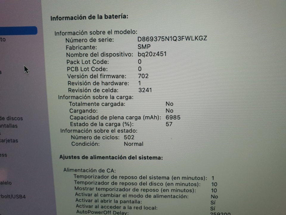 Macbook Pro 15 pulgadas de segunda mano · Foto 8 de 10 · Barcelona · 400 €