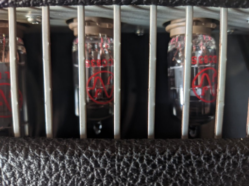Fender blues Junior de segunda mano · Foto 4 de 5 · Alicante · 429 €