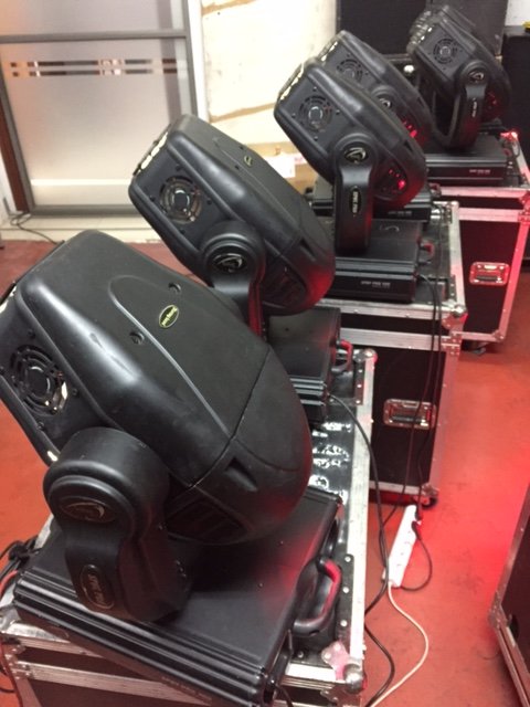 6 Cabezas moviles spot 700W