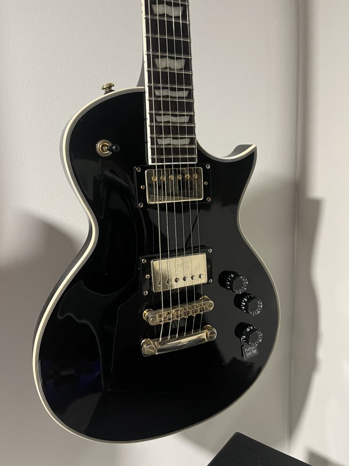 Cambio por superstrato (Charvel, Ibanez, etc). LTD EC256 con Seymour Duncan