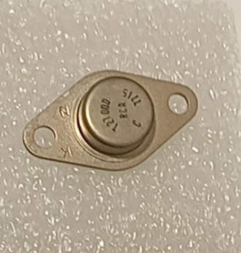 TRIAC RCA T2700D 6A 400V TO-66 NOS Vintage (40430) de segunda mano · Foto 1 de 4 · Barcelona · 4 €