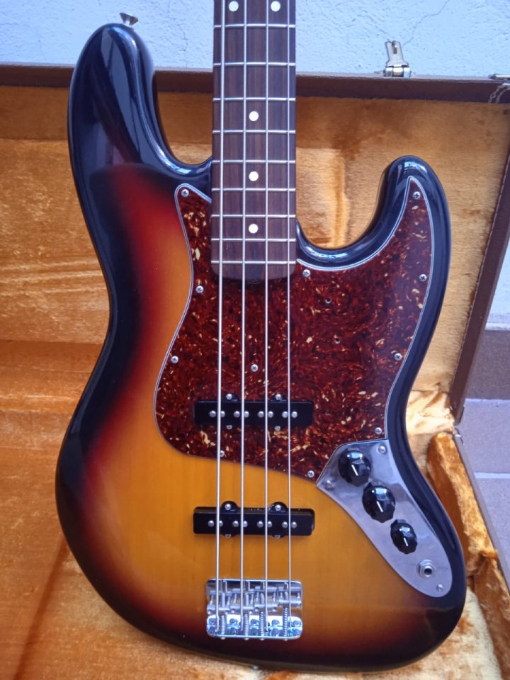 2005 Fender Jazz Bass '62 USA en sensacional estado