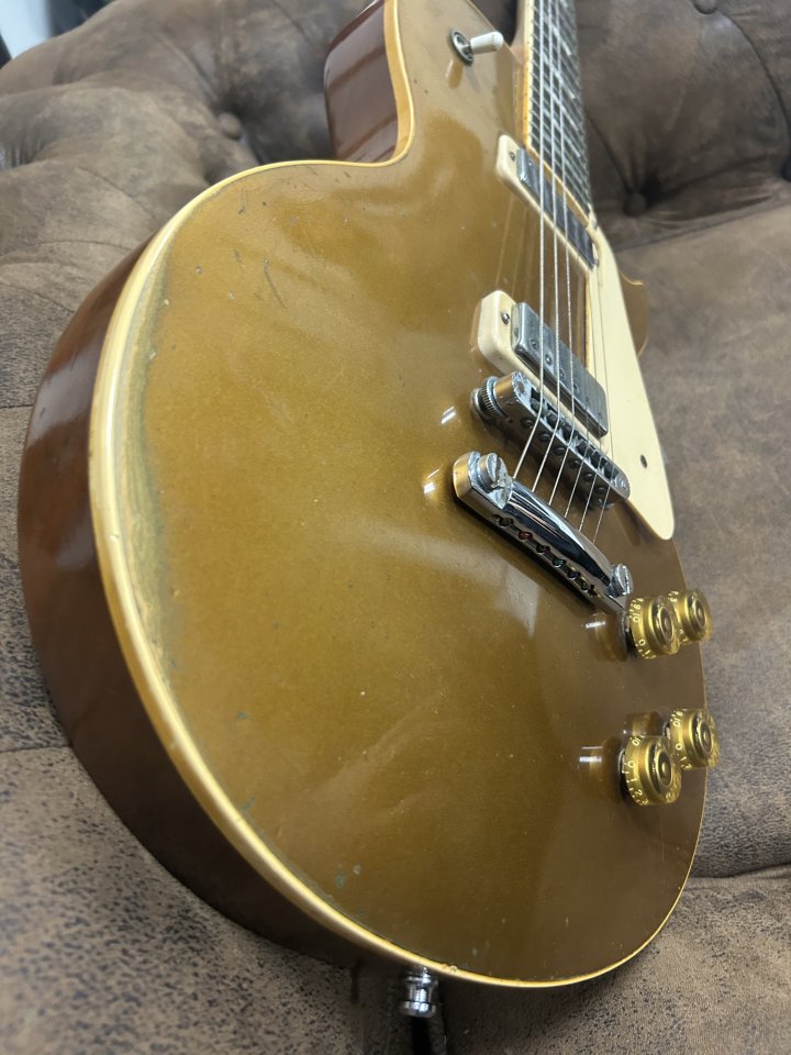 Gibson les Paul deluxe 1979 de segunda mano · Foto 2 de 3 · Sevilla · 3299 €