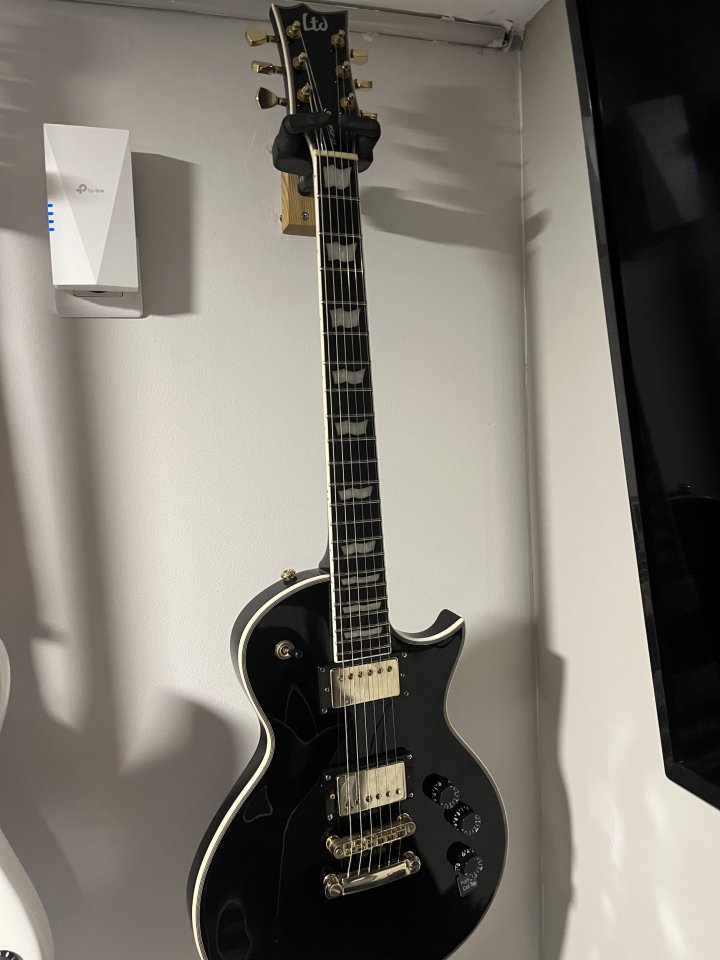 Cambio por superstrato (Charvel, Ibanez, etc). LTD EC256 con Seymour Duncan