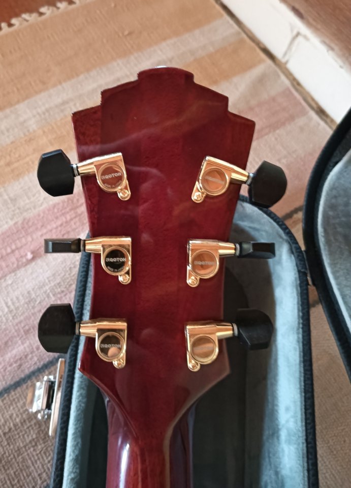 Guitarra Eastman AR 680 CE de segunda mano · Foto 7 de 8 · Toledo · 1990 €