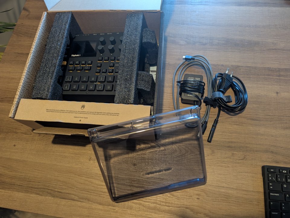 Digitakt MK2 comprado en Julio 2026. Impecable y con extras de segunda mano · Foto 4 de 5 · Illes Balears · 650 €