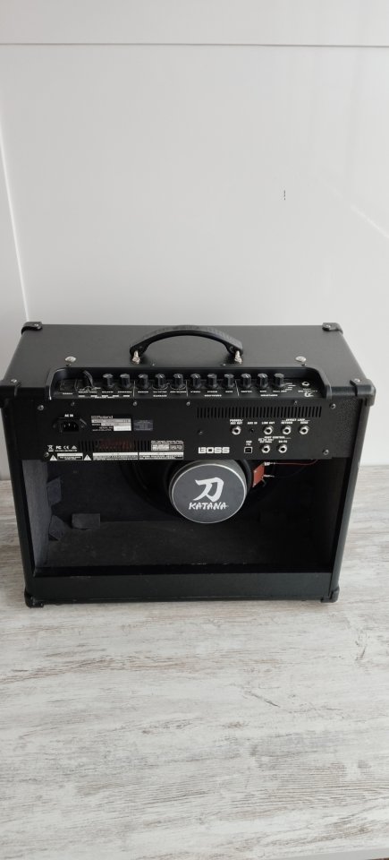 Boss katana 100