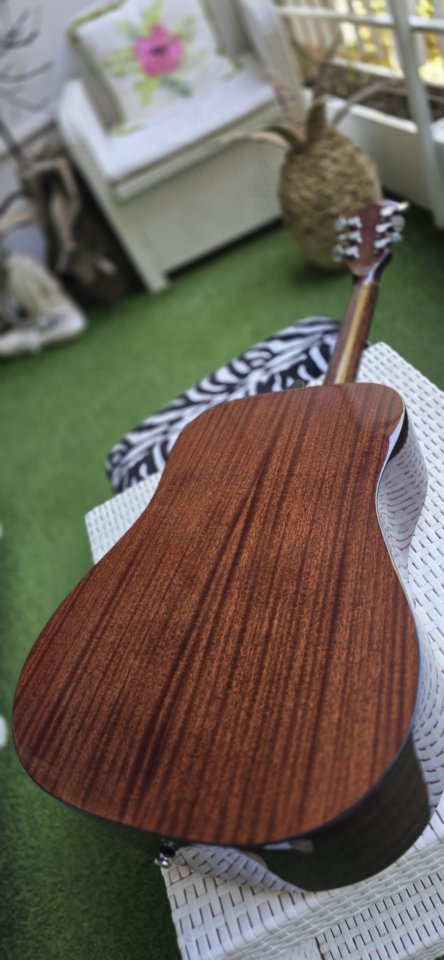 Fender Acústica de segunda mano · Foto 3 de 10 · Madrid · 90 €