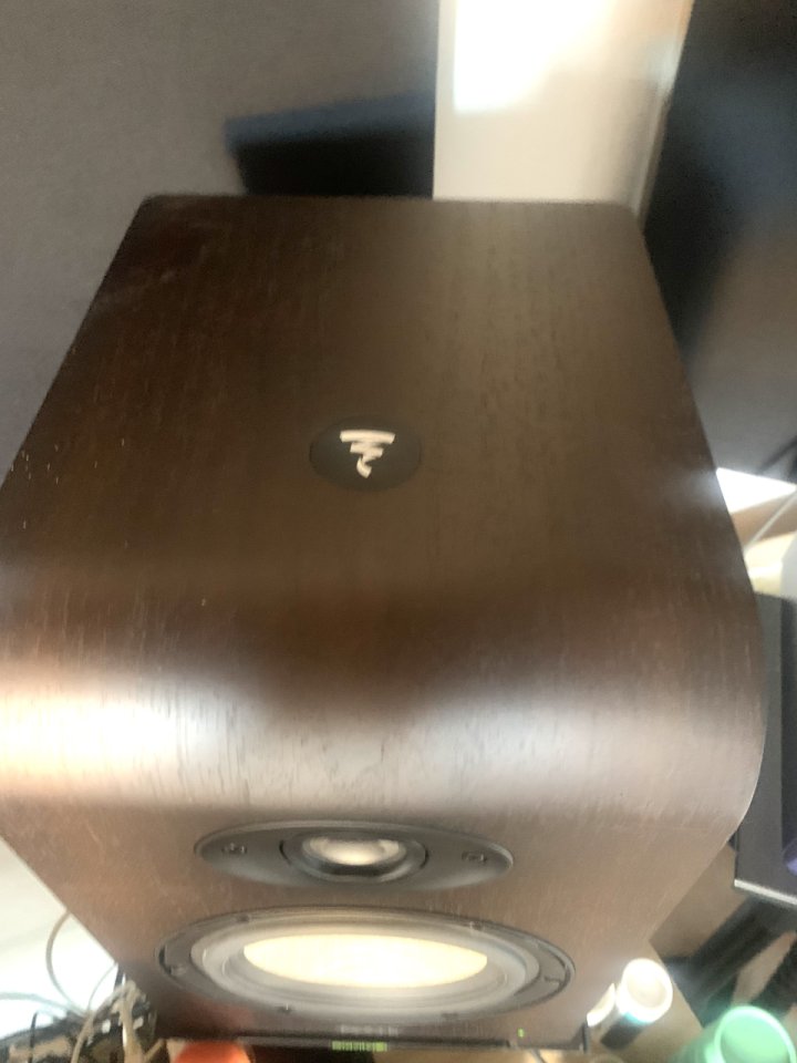 Vendo Focal Shape 65 con stands Gravity 1.000 €