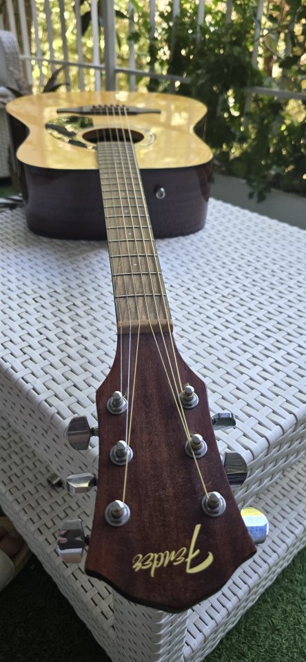 Fender Acústica de segunda mano · Foto 5 de 10 · Madrid · 90 €