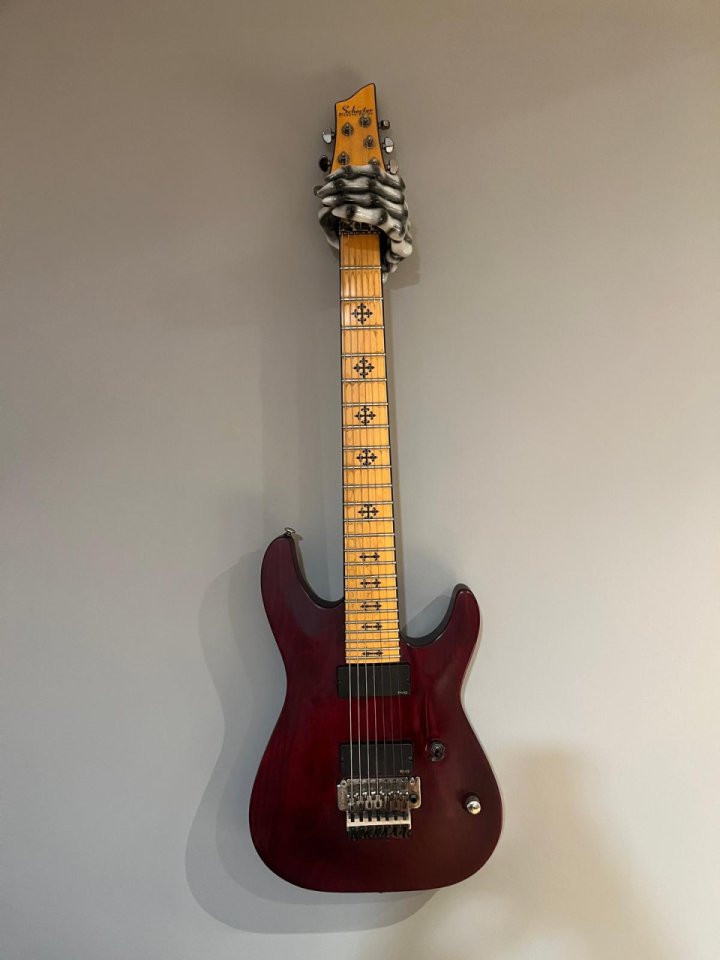 Schecter Jeff Loomis FR7 Vampire Satin Guitarra de segunda mano · Foto 2 de 9 · Navarra · 750 €