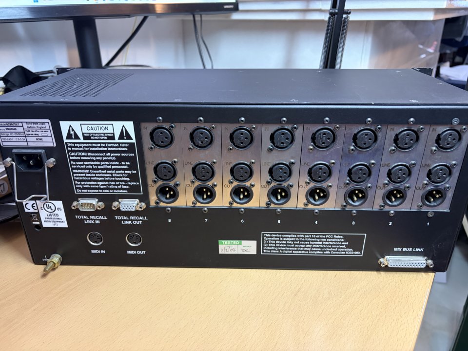 SSL X-Rack con 8 XR621 Mic Amp módulos de segunda mano · Foto 3 de 3 · Málaga · 3500 €