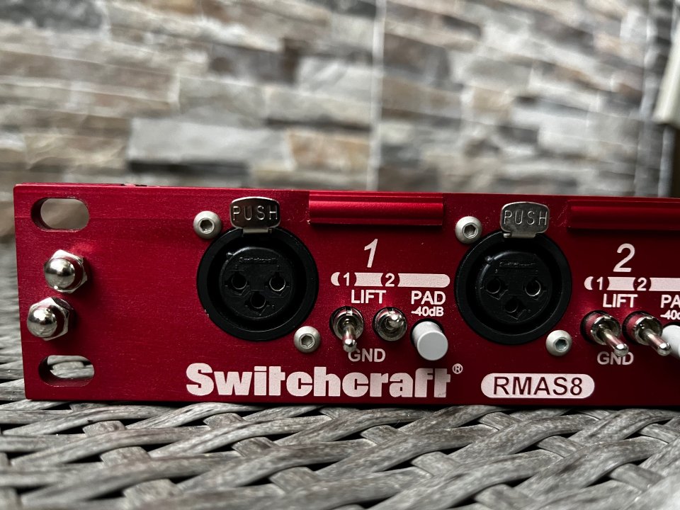 Switchcraft RMAS 8, splitter micro / línea 8 canal