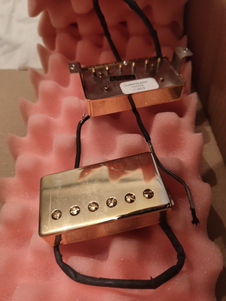 Pastillas Gibson custombucker gold