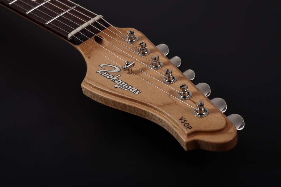 Estratocaster Masterbuild Ruokangas VSOP Classic 2016 Black. de segunda mano · Foto 9 de 10 · A Coruña